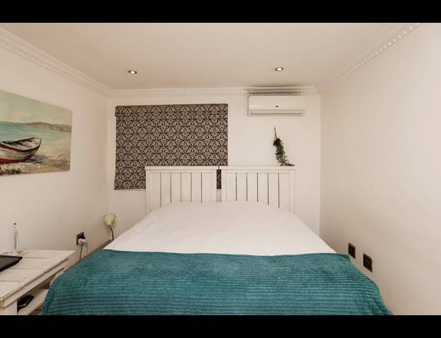 1 BEDROOM APARTMENT FOR SALE IN POINT WATERFRONT